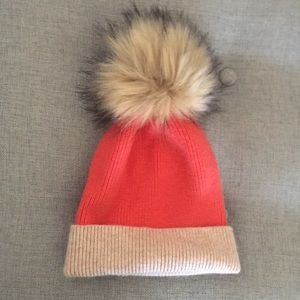 Coral Beige 💜 Hat Pom Pom